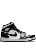 Air Jordan Retro 1 Mid Carbon Fiber 2021