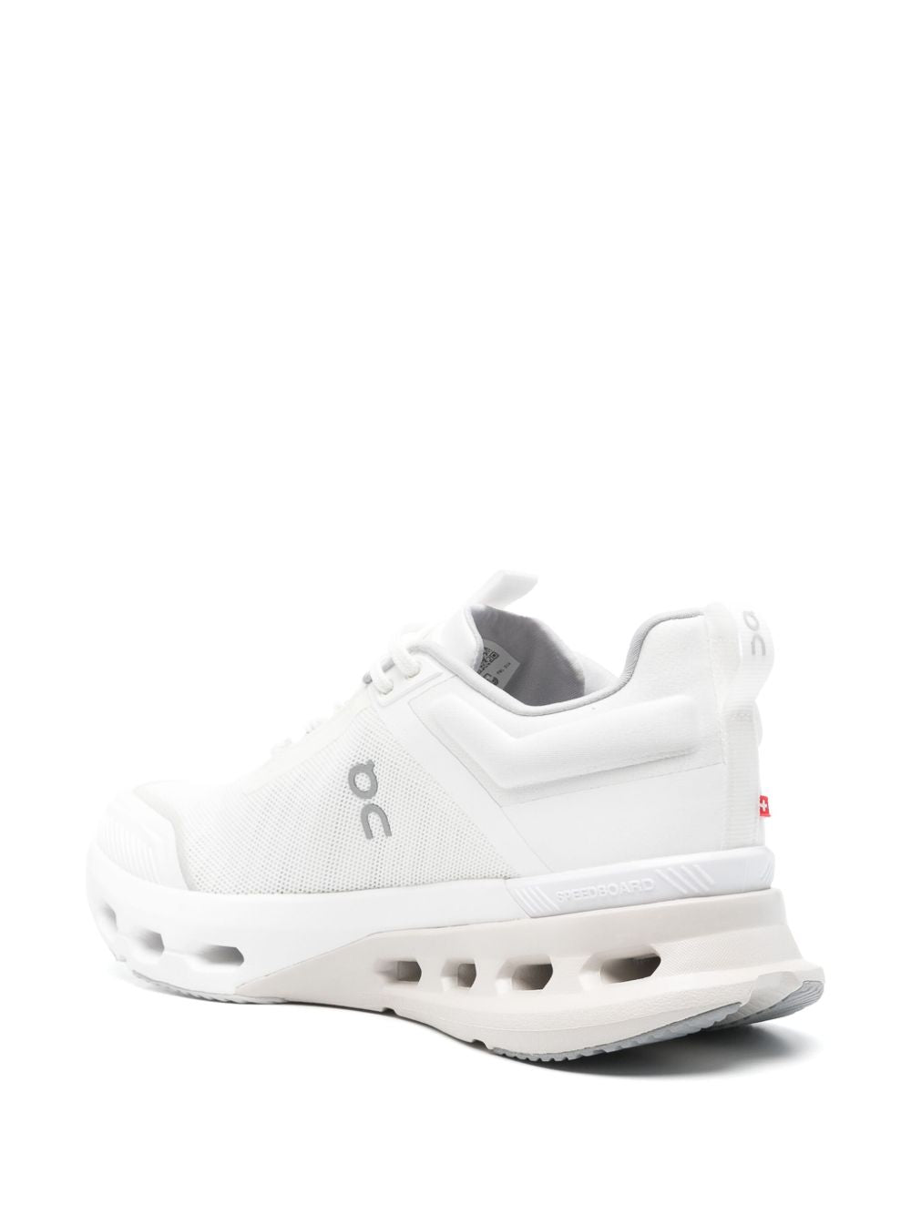 On Cloud nova X Tripple white 592
