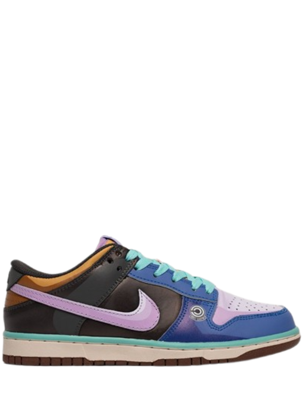 SB Dunk Dragon Ball Z FUTURE TRUNKS