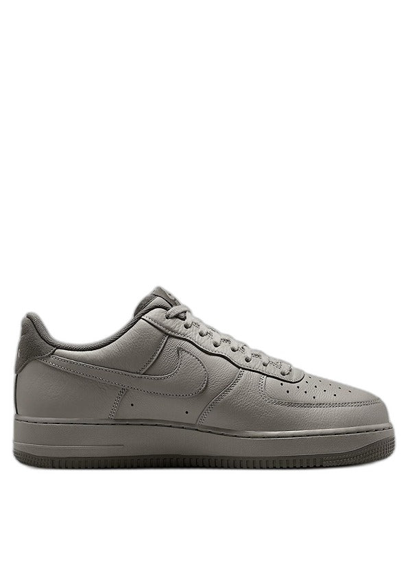 Nikee Airforce 1 low light army