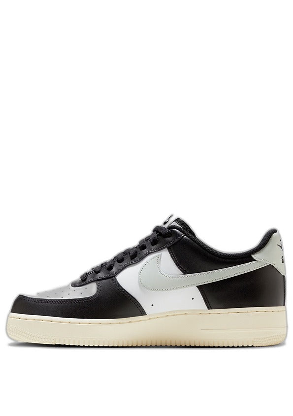Nikee Airforce 1 07 Low White Light Silver Coconut Milk Black
