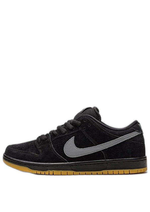 nikkee SB Dunk Low Fog Black Gum