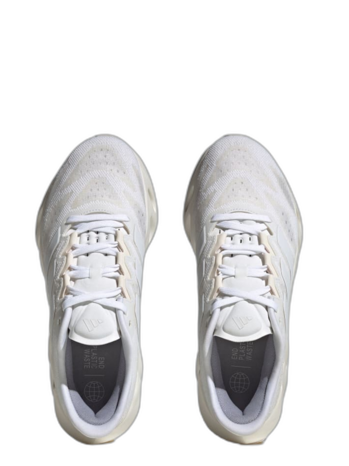 addidass switch fwd WHITE