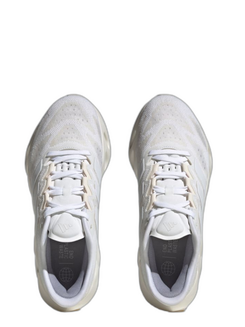 addidass switch fwd WHITE