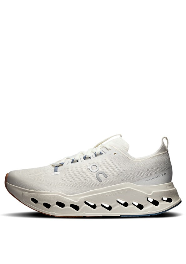 On Running Cloudsurfer Max White
