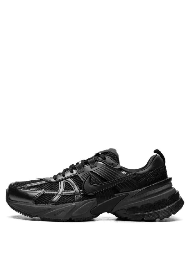 nikeee V2K Triple black