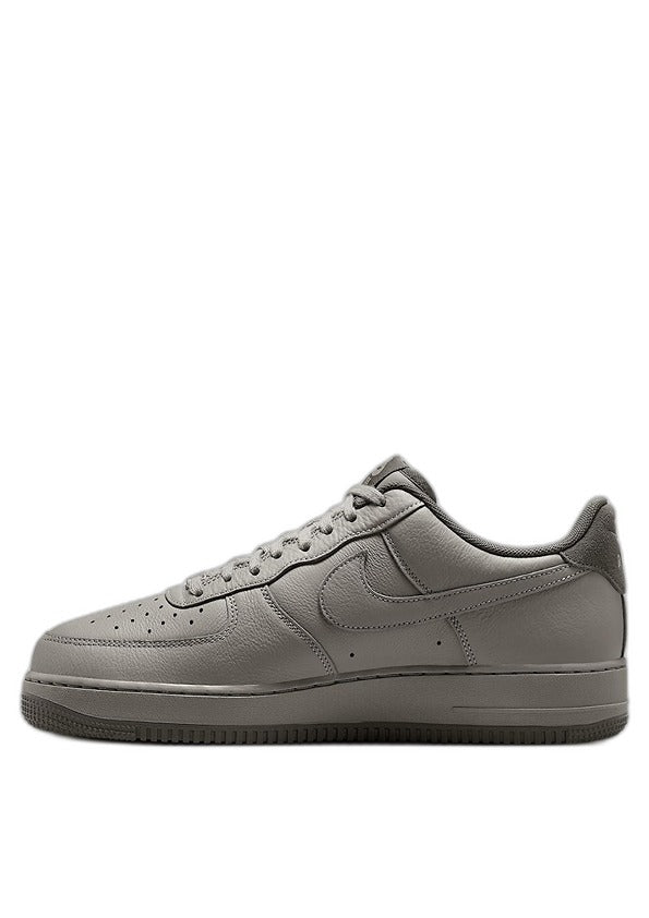 Nikee Airforce 1 low light army