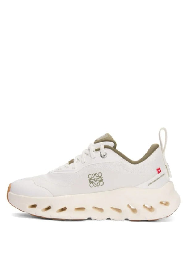 LOEWE X ON Cloudtilt 2 0 white green