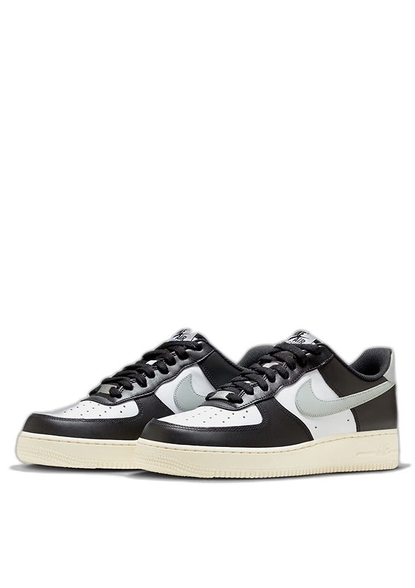 Nikee Airforce 1 07 Low White Light Silver Coconut Milk Black