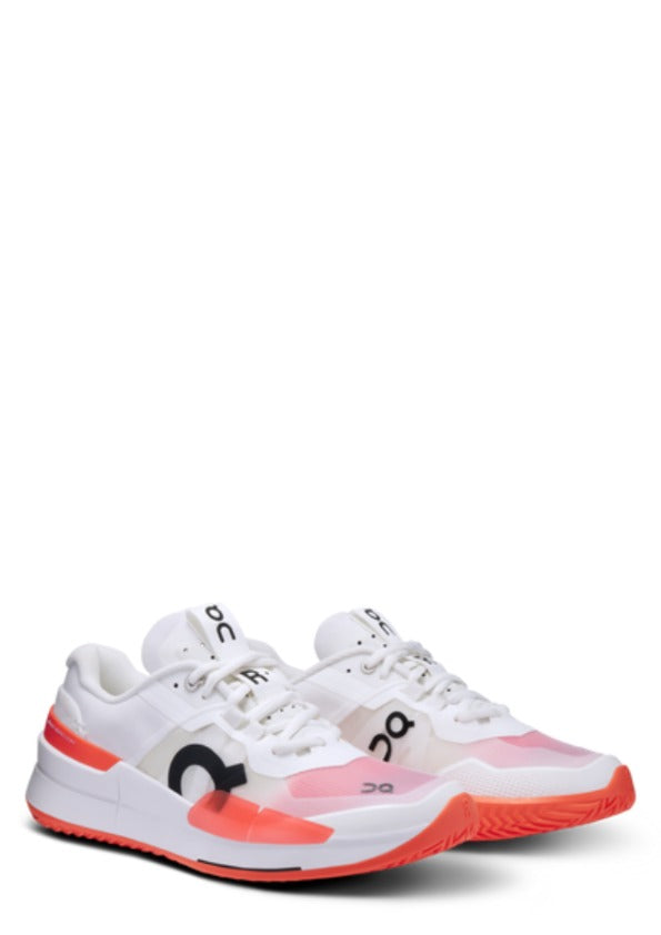 On Cloud Running The Roger Pro 2 White Flame