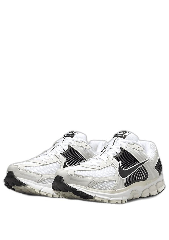 Nikee Zoom Vomero 5 White Black 6060