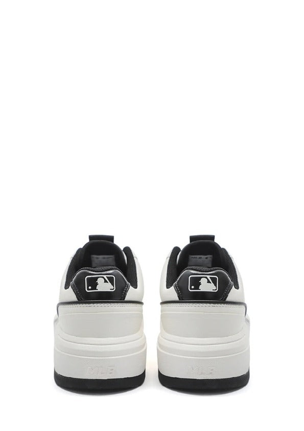 MLB CHUNKY LINER LOW WHITE BLACK