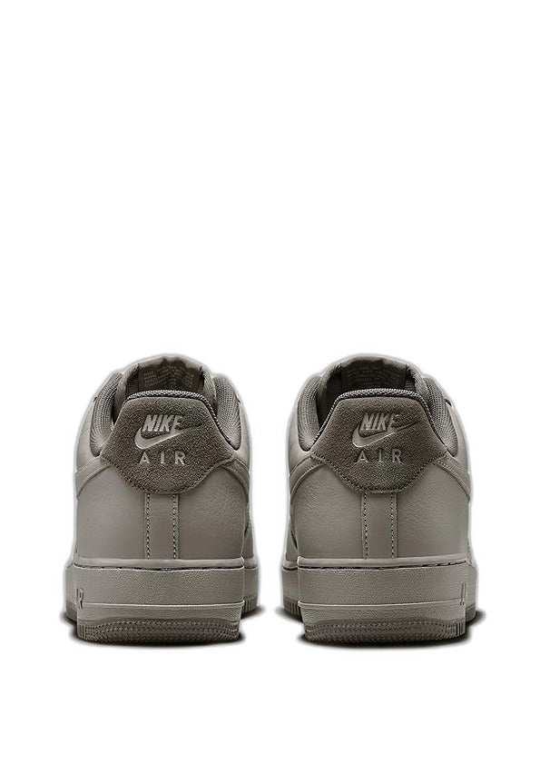 Nikee Airforce 1 low light army