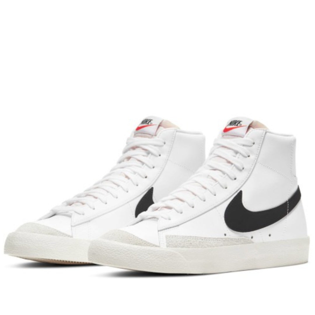 Nikee blazer mid 77 vintage white black