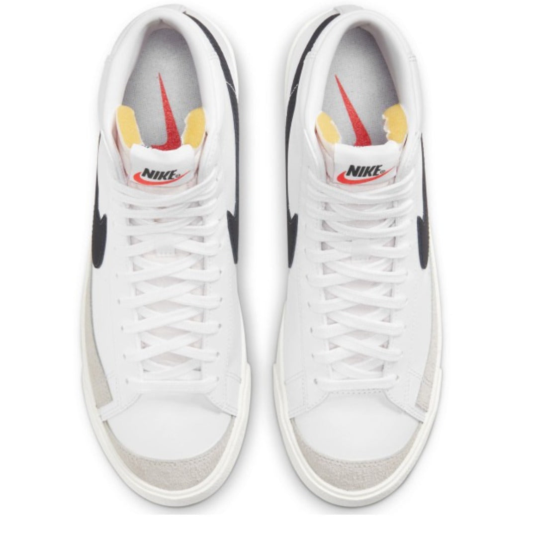 Nikee blazer mid 77 vintage white black