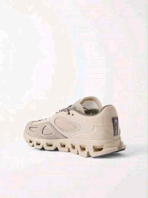 ON Cloud X FKA Twigs Desert Mesh 1116